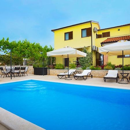 Apartmani Hrelja Labinci Exterior foto